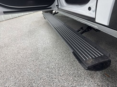 New 2026 Jeep Grand Wagoneer L Summit AWD/4WD image 14