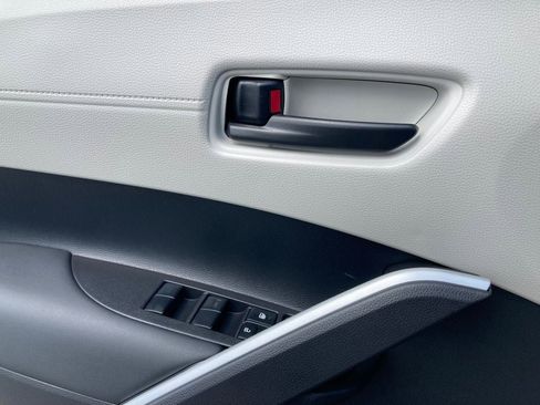 New 2026 Toyota Corolla Cross L FWD image 12