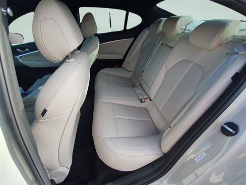 Used 2026 Genesis G70 2.5T AWD/4WD image 9