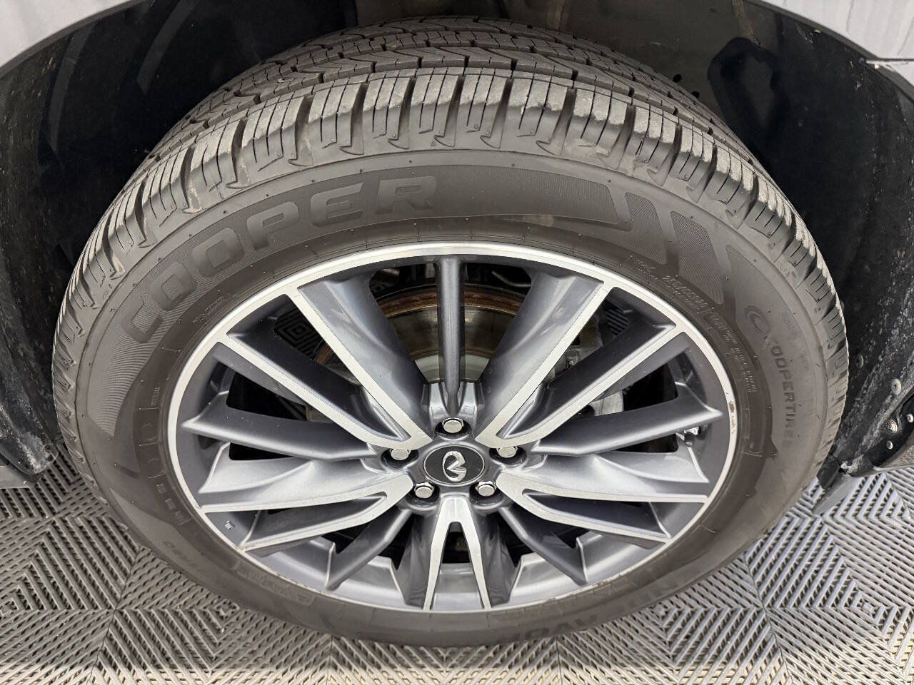 Used 2019 INFINITI QX60 Luxe w/ Essential Package AWD/4WD image 26