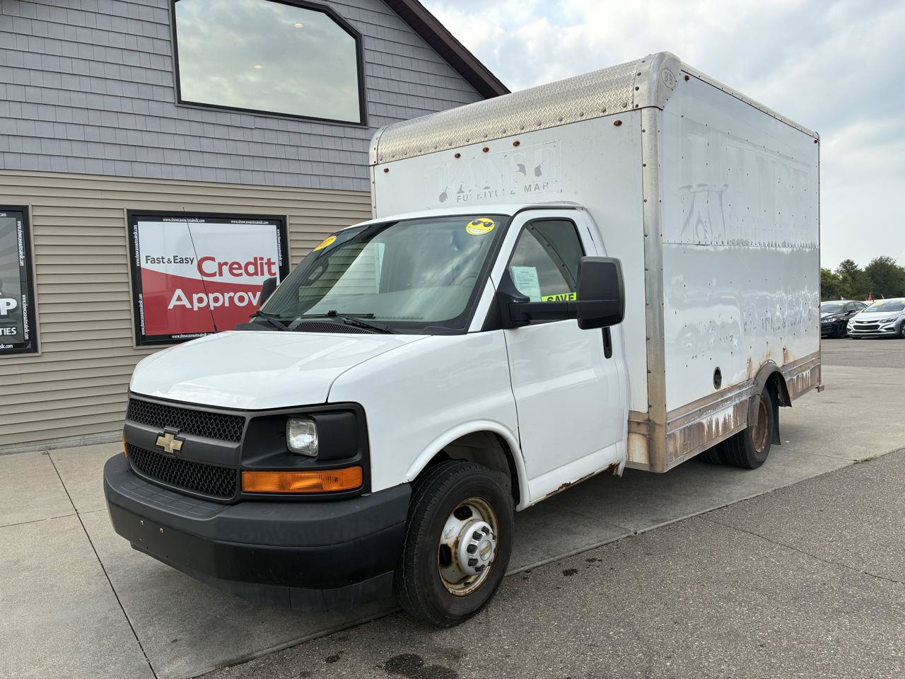 Used 2017 Chevrolet Express 3500 RWD image 1