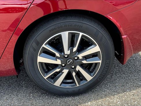 New 2025 Nissan Versa SV image 13