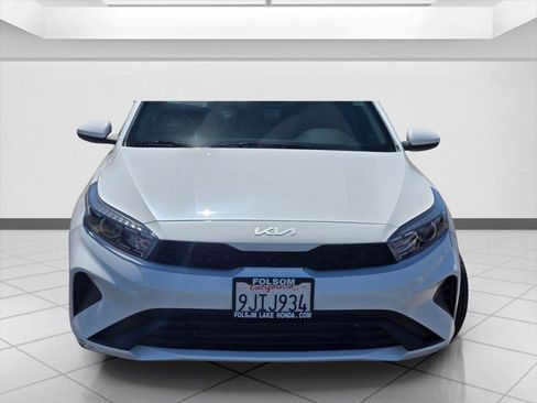 Used 2023 Kia Forte LXS FWD image 2