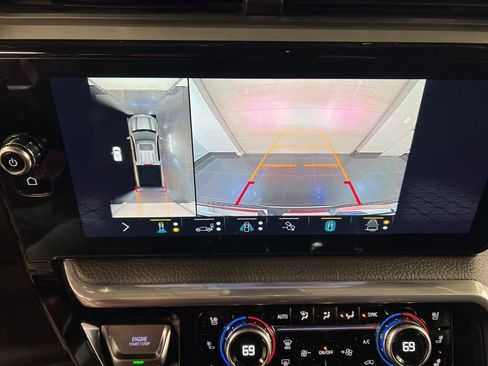 Used 2022 GMC Sierra 1500 Denali w/ Technology Package image 12