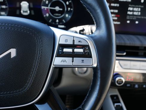 Certified 2023 Kia Telluride SX image 30