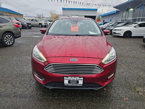 Used 2017 Ford Focus Titanium w/ Titanium Technology Package image 2