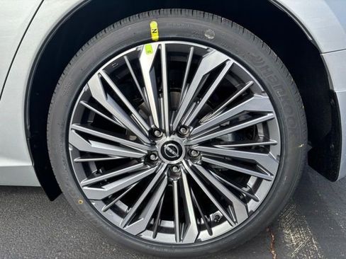 New 2025 Nissan Altima 2.5 SL image 7