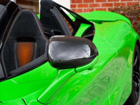 Used 2024 McLaren 750S Spider RWD image 19