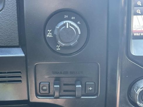 Used 2014 Ford F150 FX4 w/ Equipment Group 402A Luxury AWD/4WD image 35