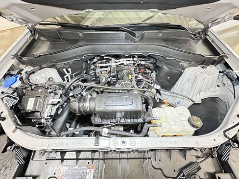 Certified 2022 Ford Explorer XLT w/ Equipment Group 202A image 60