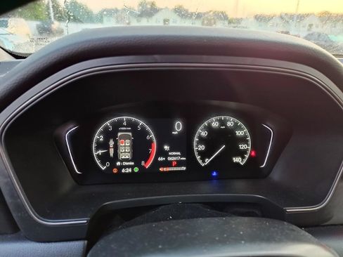 Used 2023 Honda Pilot TrailSport image 9