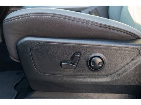 Used 2025 RAM 1500 Big Horn AWD/4WD image 15