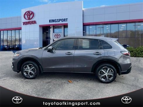 Used 2023 Honda HR-V EX-L image 2