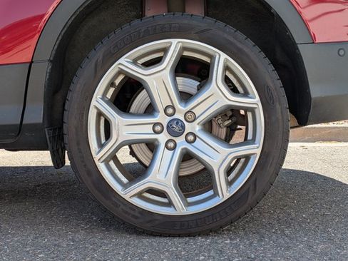 Used 2019 Ford Escape Titanium w/ U9j03 - Titanium Tow Package AWD/4WD image 9