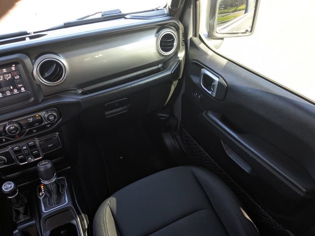 Used 2020 Jeep Wrangler Unlimited Sahara AWD/4WD image 14