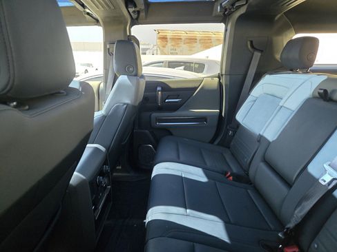 Used 2024 GMC Hummer EV 3X image 6