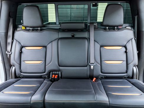 Used 2024 GMC Sierra 2500 AT4 w/ AT4 Premium Plus Package image 34