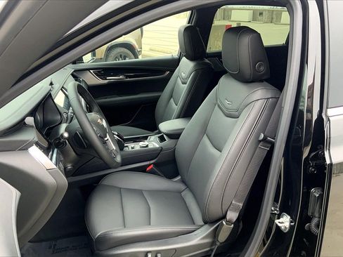 New 2025 Cadillac XT5 Premium Luxury image 11