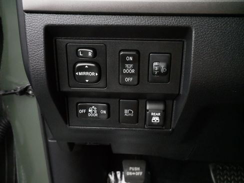 Used 2021 Toyota Tundra SR5 w/ TRD Off-Road Plus Package AWD/4WD image 27