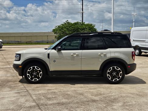 Certified 2024 Ford Bronco Sport Outer Banks w/ Tech Package image 9