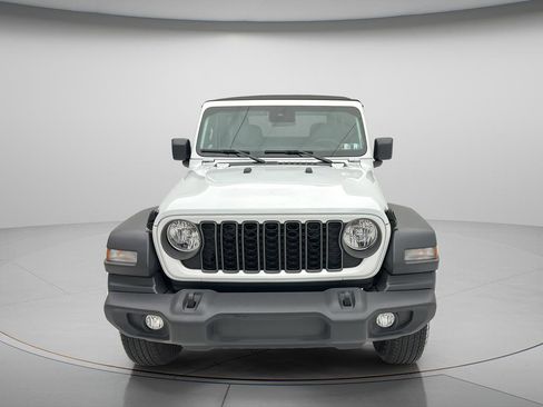 Used 2024 Jeep Wrangler Sport AWD/4WD image 2
