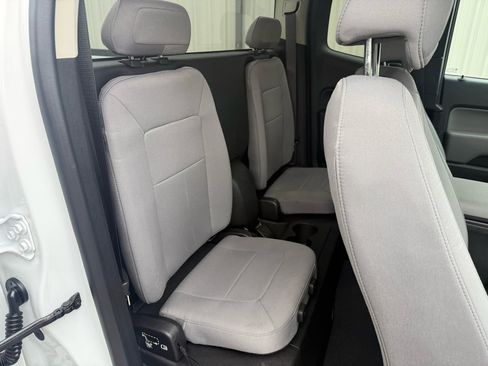 Used 2021 Chevrolet Colorado W/T w/ WT Convenience Package image 29