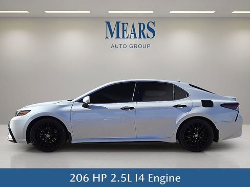 Used 2024 Toyota Camry XSE image 3