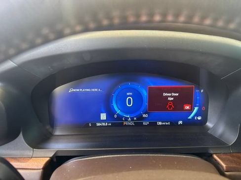 Used 2022 Ford Explorer King Ranch w/ Class IV Trailer Tow Package AWD/4WD image 28