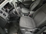 Used 2013 Volkswagen Tiguan S image 5