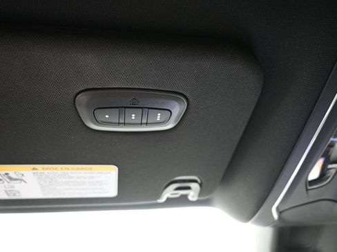 Used 2025 Jeep Wagoneer 4WD image 31