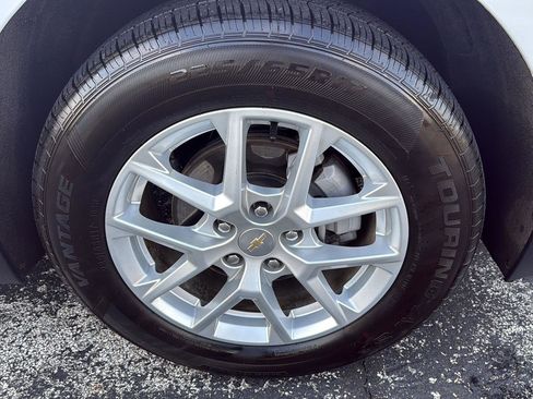 Used 2024 Chevrolet Equinox LT image 24