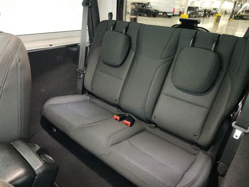 Used 2019 Jeep Wrangler Sport AWD/4WD image 13