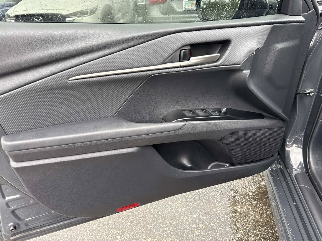 Used 2026 Toyota Camry SE FWD image 20
