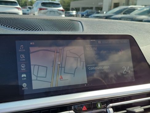 Used 2022 BMW 430i Convertible w/ Convenience Package RWD image 13