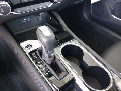 New 2025 Nissan Altima 2.5 SR image 19