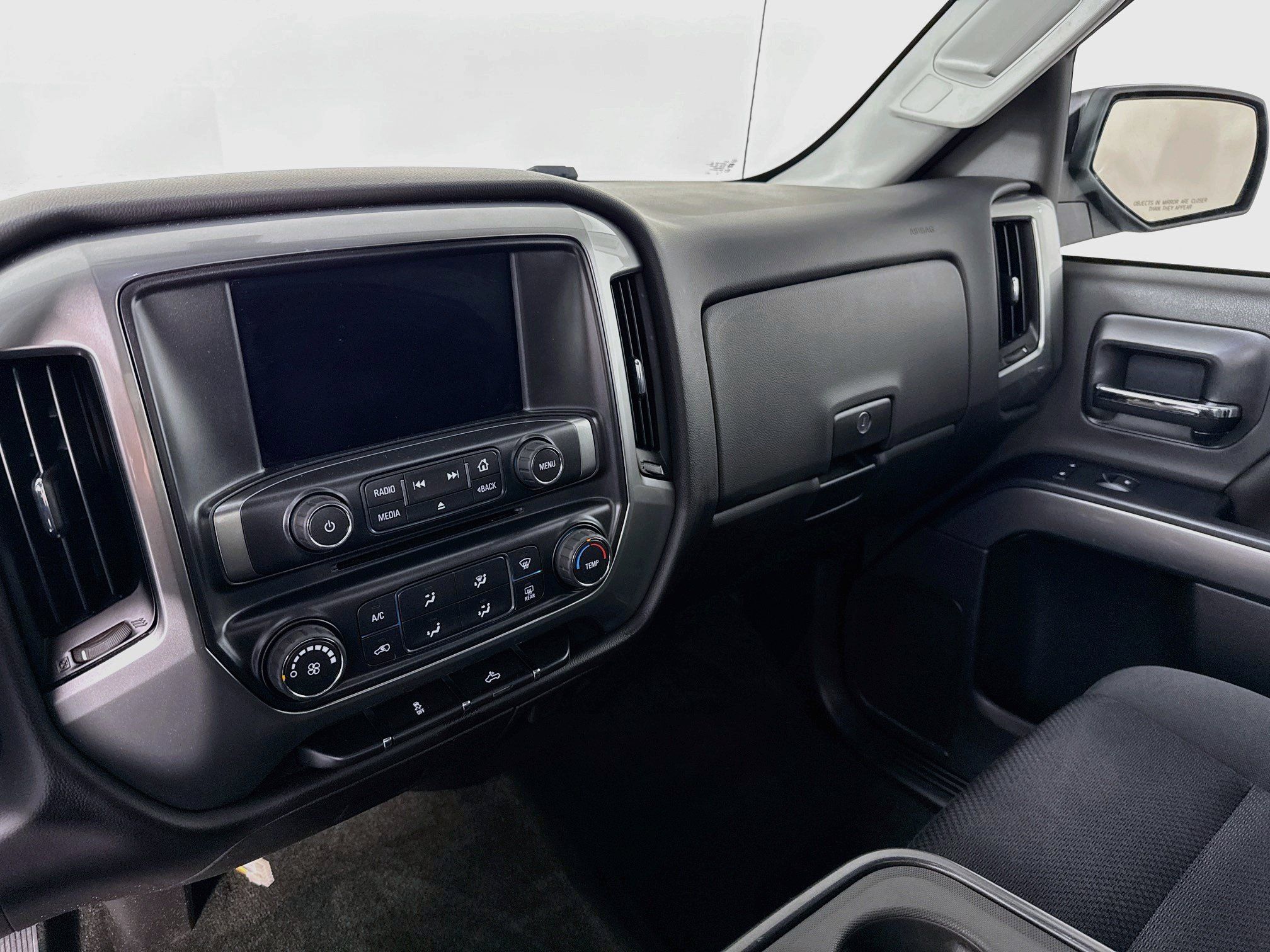 Used 2015 Chevrolet Silverado 1500 LT w/ LT Convenience Package AWD/4WD image 21