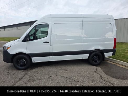 New 2026 Mercedes-Benz Sprinter 2500 image 2