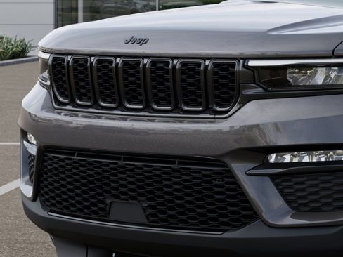 New 2025 Jeep Grand Cherokee Limited w/ Black Appearance Package image 11