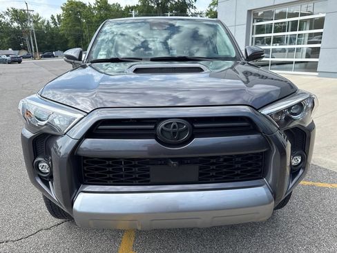 Used 2022 Toyota 4Runner TRD Off-Road Premium AWD/4WD image 13