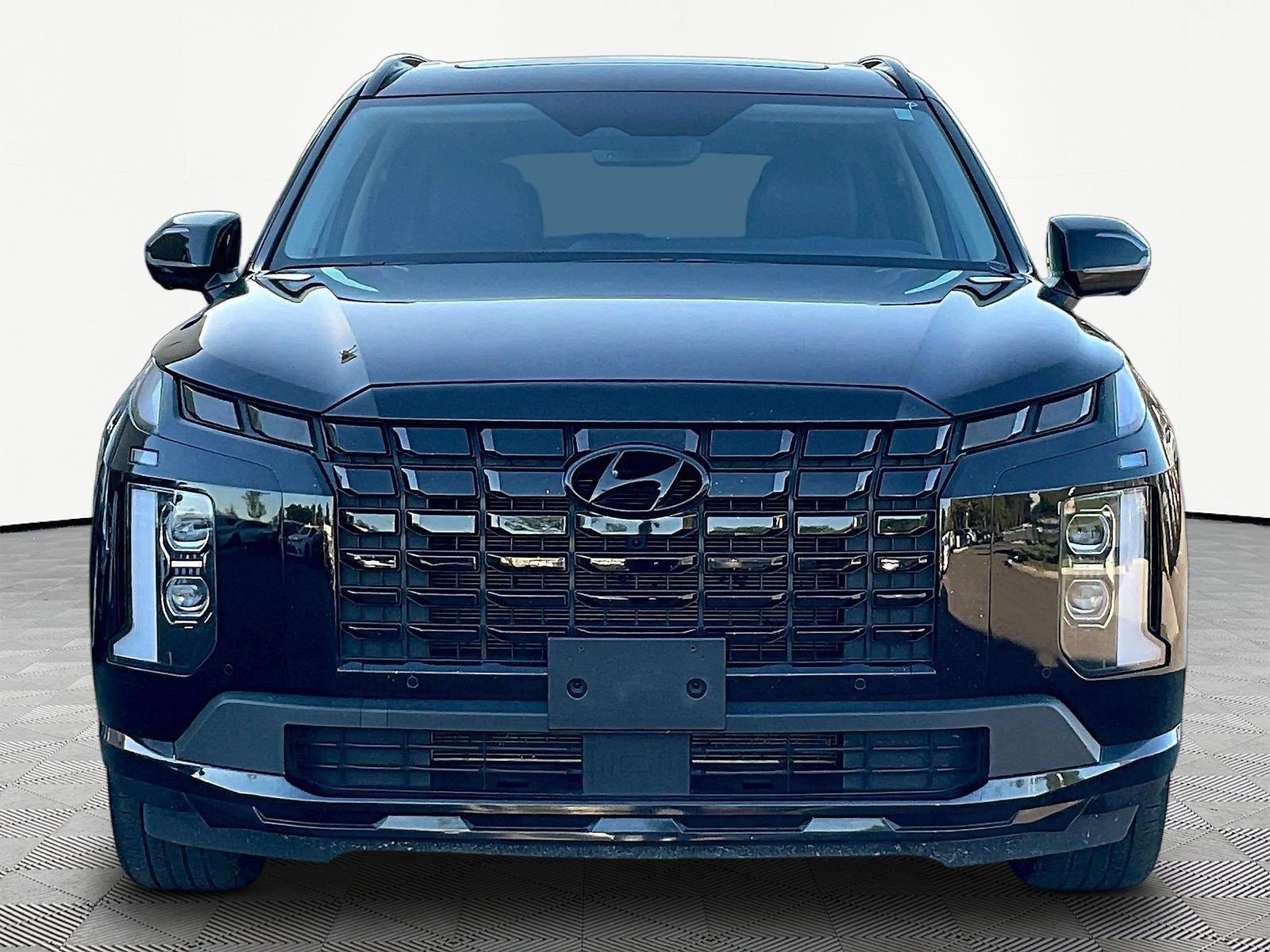 Used 2025 Hyundai Palisade XRT FWD image 2