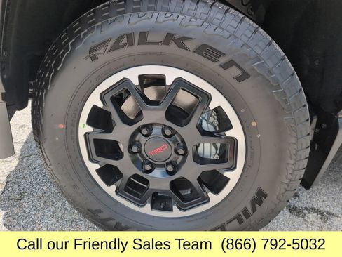 New 2026 Toyota Tacoma TRD Off-Road w/ TRD Off Road Upgrade Package AWD/4WD image 25
