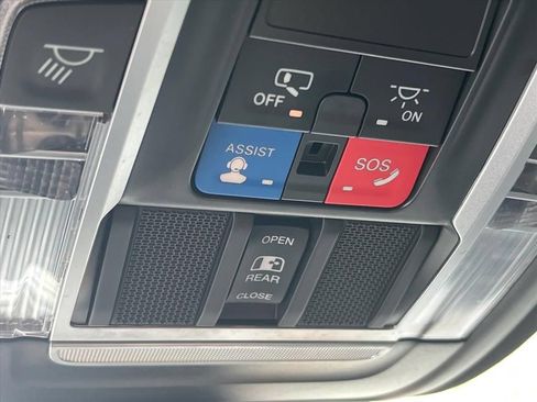 Used 2022 RAM 1500 TRX w/ TRX Level 1 Equipment Group AWD/4WD image 21