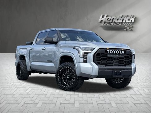 Used 2026 Toyota Tundra SR5 w/ SR5 Premium Package RWD image 2