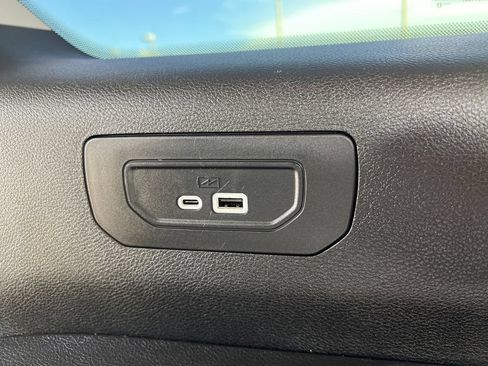 Used 2023 Jeep Grand Cherokee L Limited AWD/4WD image 18