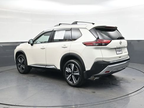 Used 2022 Nissan Rogue Platinum w/ Head-Up Display Package image 6