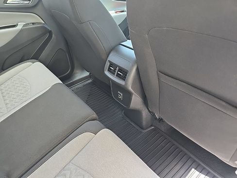 Used 2023 Chevrolet Equinox LS w/ LS Convenience Package FWD image 75