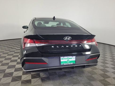 Used 2024 Hyundai Elantra SEL image 6