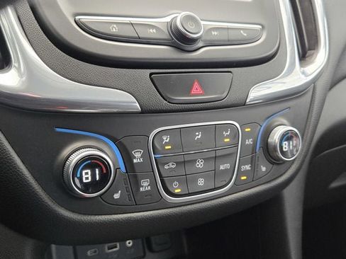 Used 2019 Chevrolet Equinox LT image 29