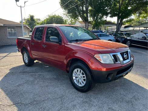 Used 2016 Nissan Frontier SV w/ SV Value Truck Package RWD image 3