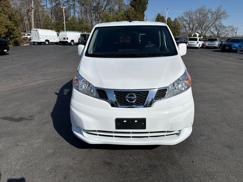 Used 2020 Nissan NV200 SV w/ Sliding Glass Door Package image 8